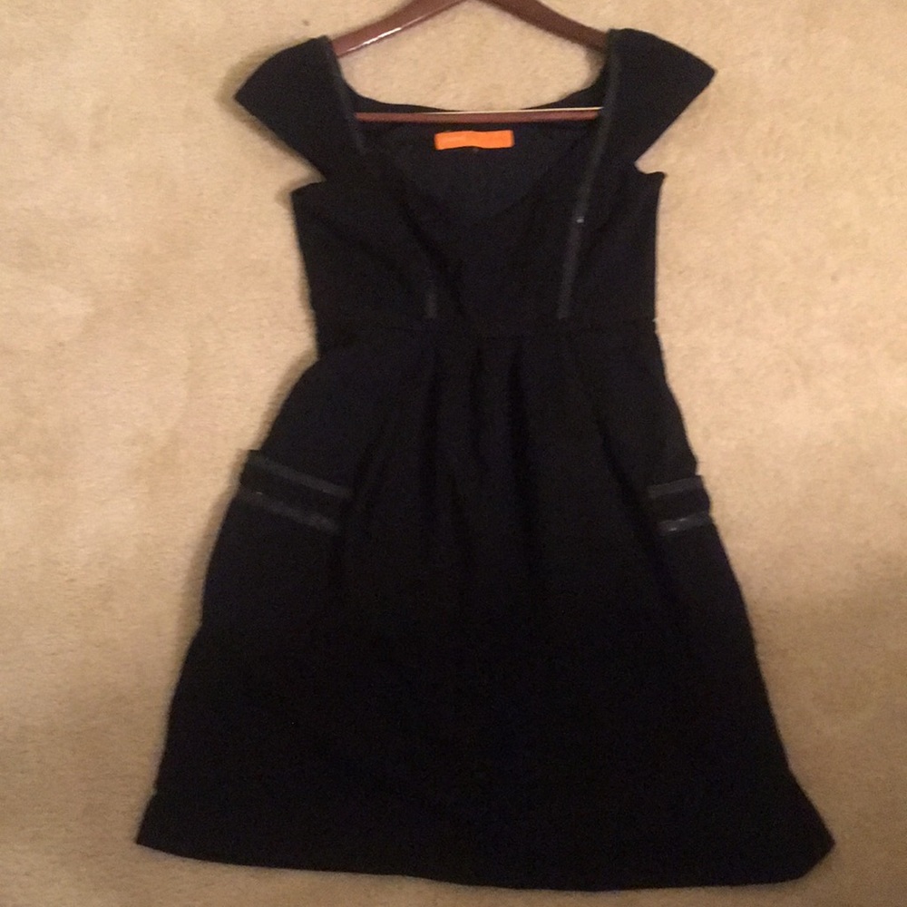 Comfy cute Cynthia Steffe dress